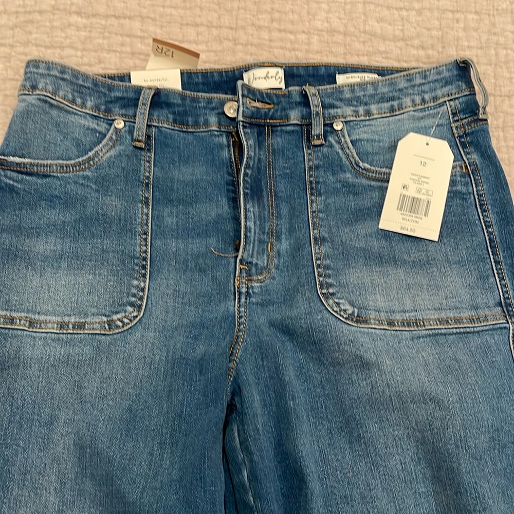 Wonderly High rise flare fitted through hip and thigh full length size 12R